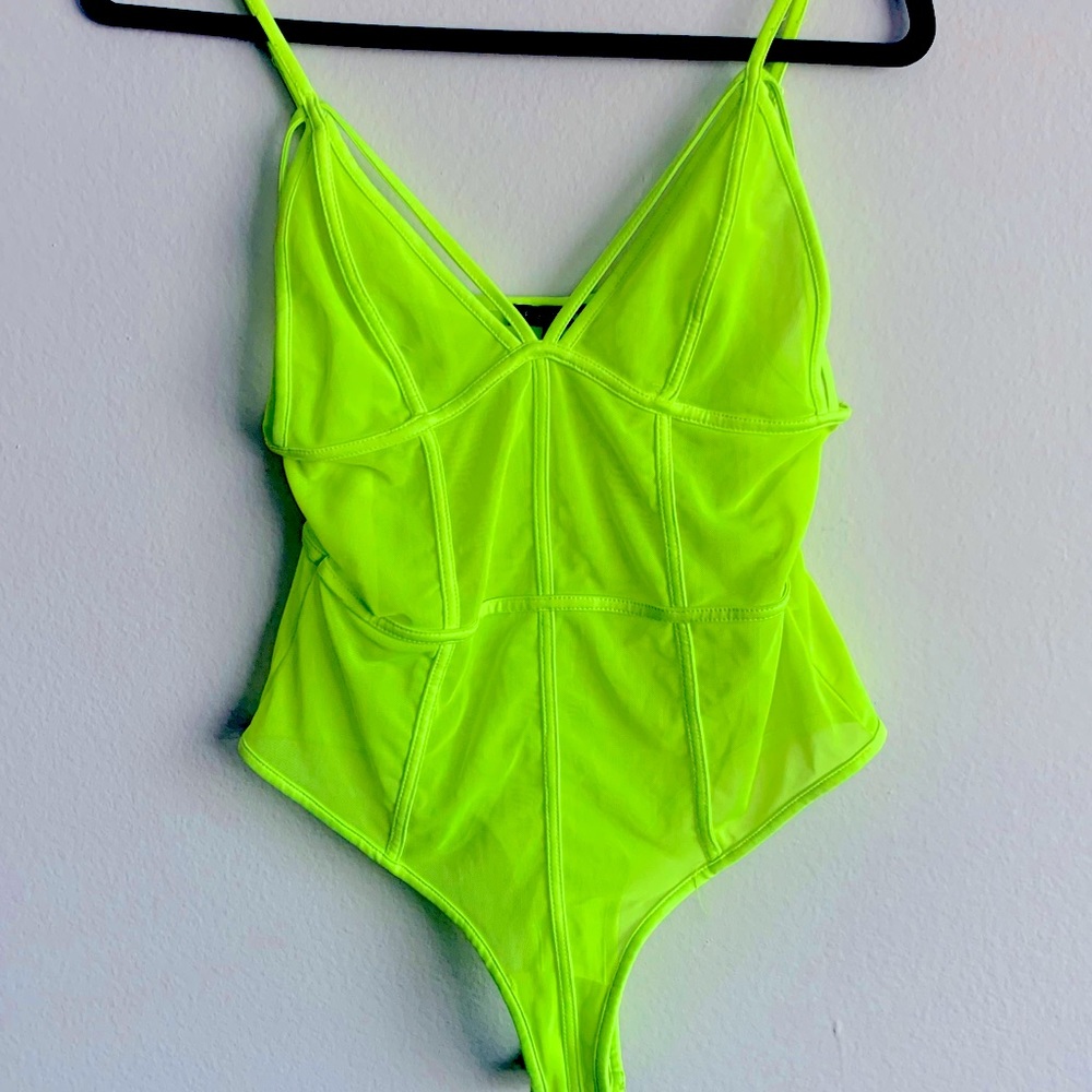 Neon Green Mesh/Sheer Bodysuit Size Small Fashion Nova